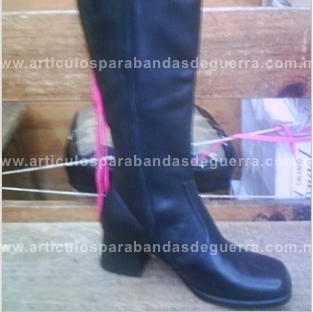 Bota de piel para escolta